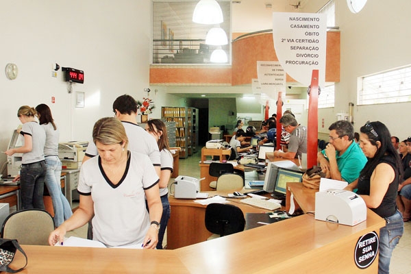 Movimentação no 2º Cartório de Registro Civil: lei que facilitou divórcios fez casos aumentarem